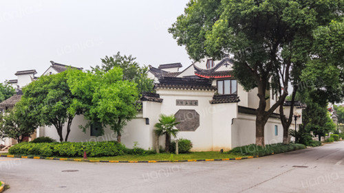 苏州江枫别墅中央空调安装